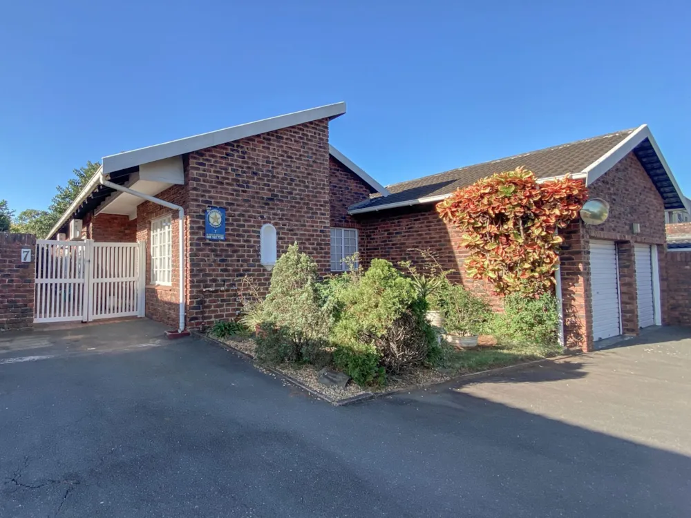 Townhouse for sale in Glen Hills - 1ND1702126