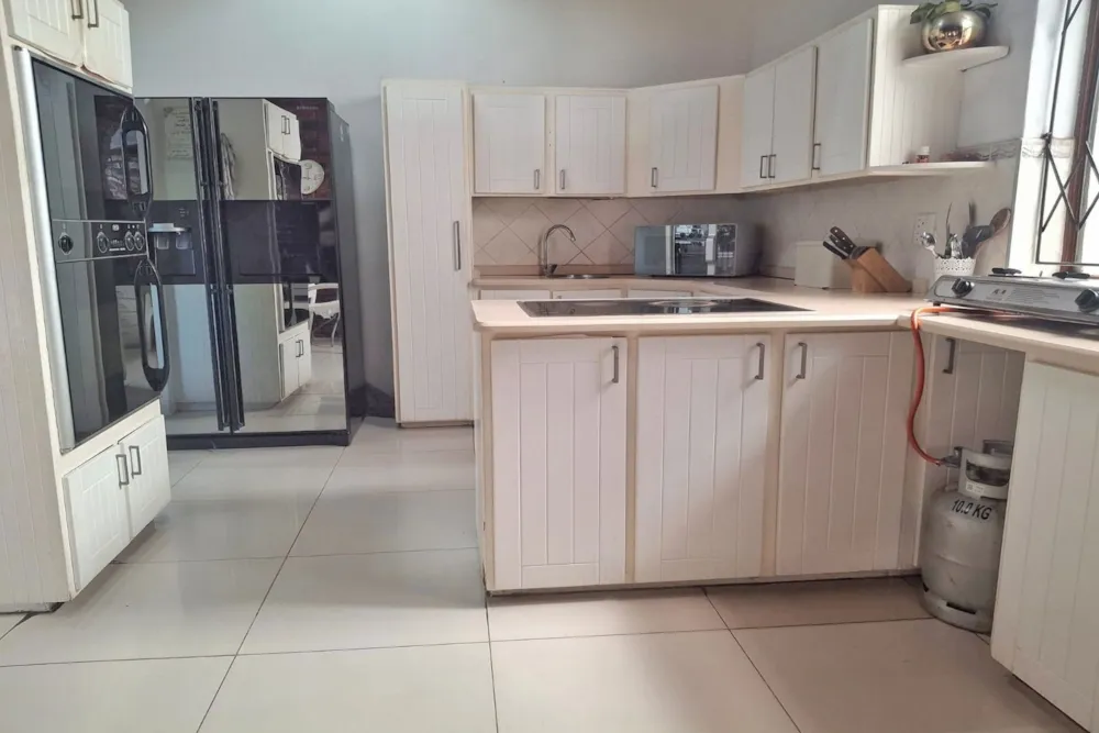 House for sale in Amanzimtoti - 1WB1700014