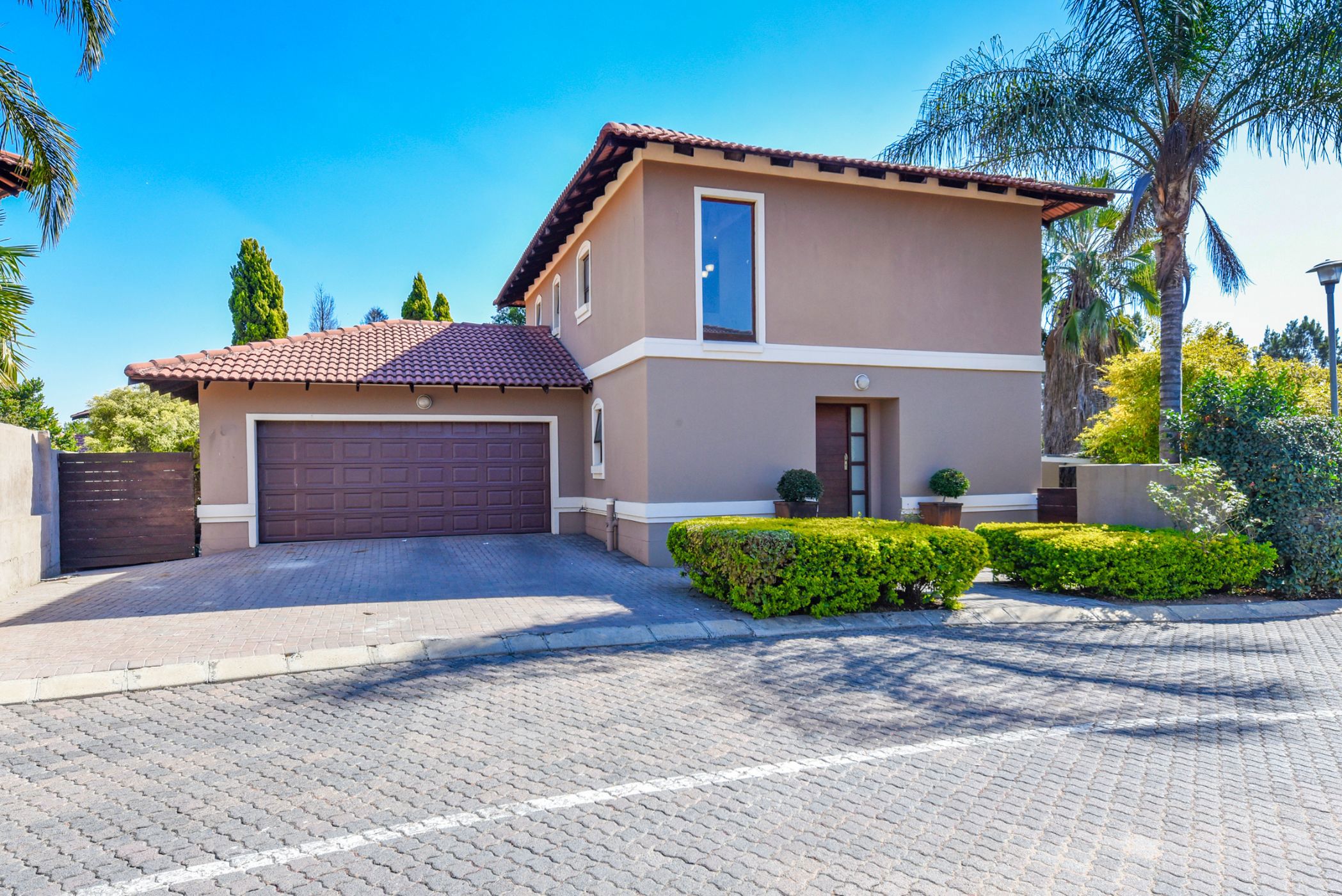 House sold in Broadacres - FW1702496