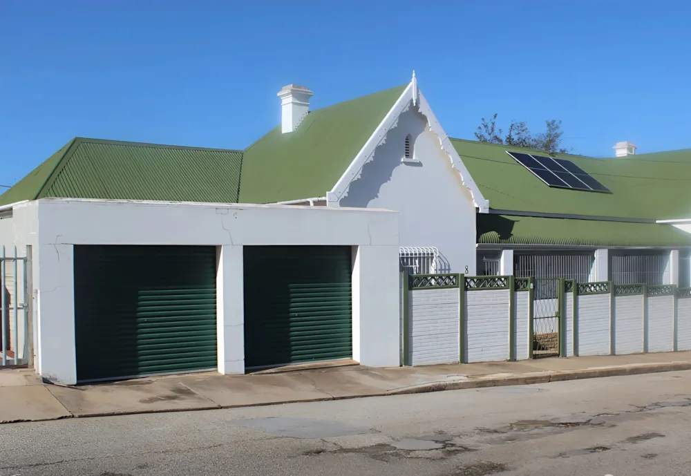 House for sale in Uitenhage (Kariega) - 1UK1701800