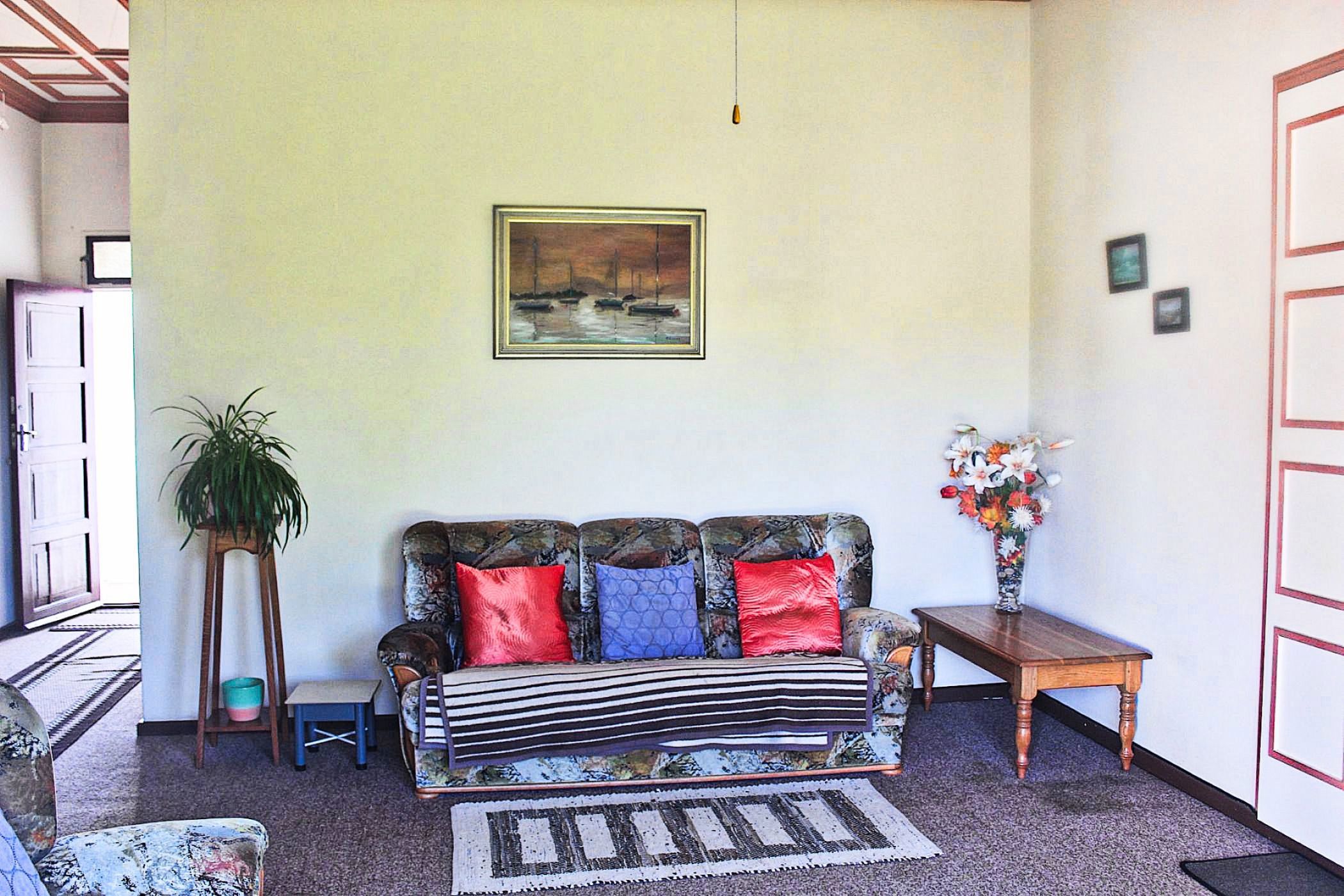 House for sale in Uitenhage (Kariega) - 1UK1701800