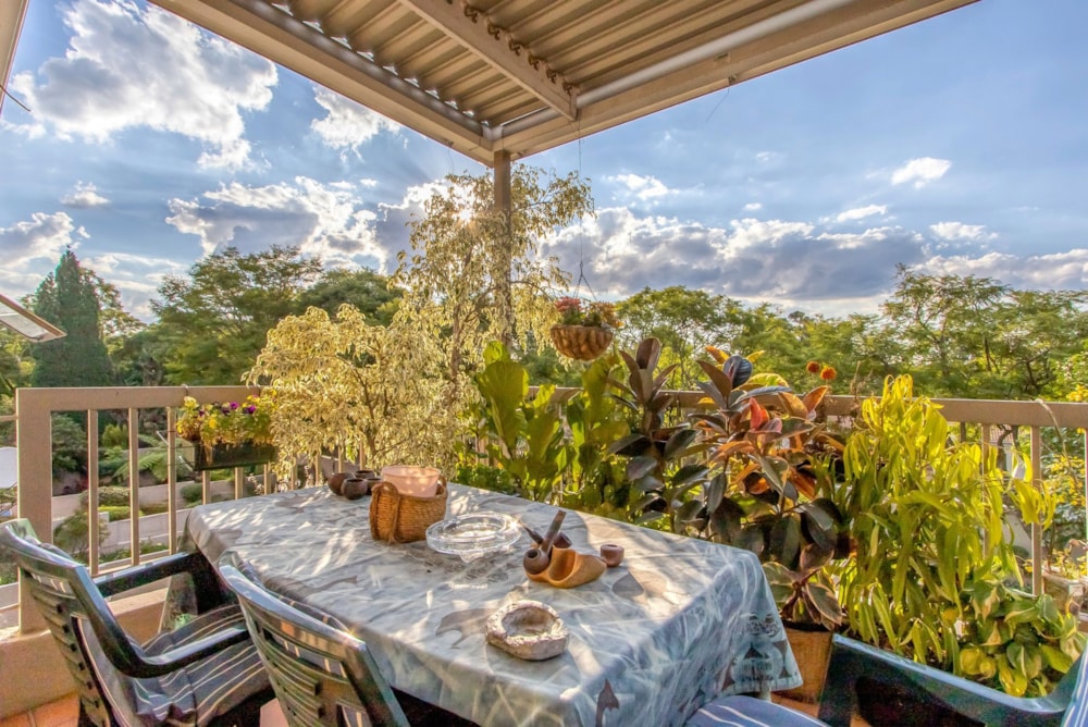 Apartment sold in Oaklands, Johannesburg - HP1698988 Apartment sold in Oaklands, Johannesburg - HP1698988