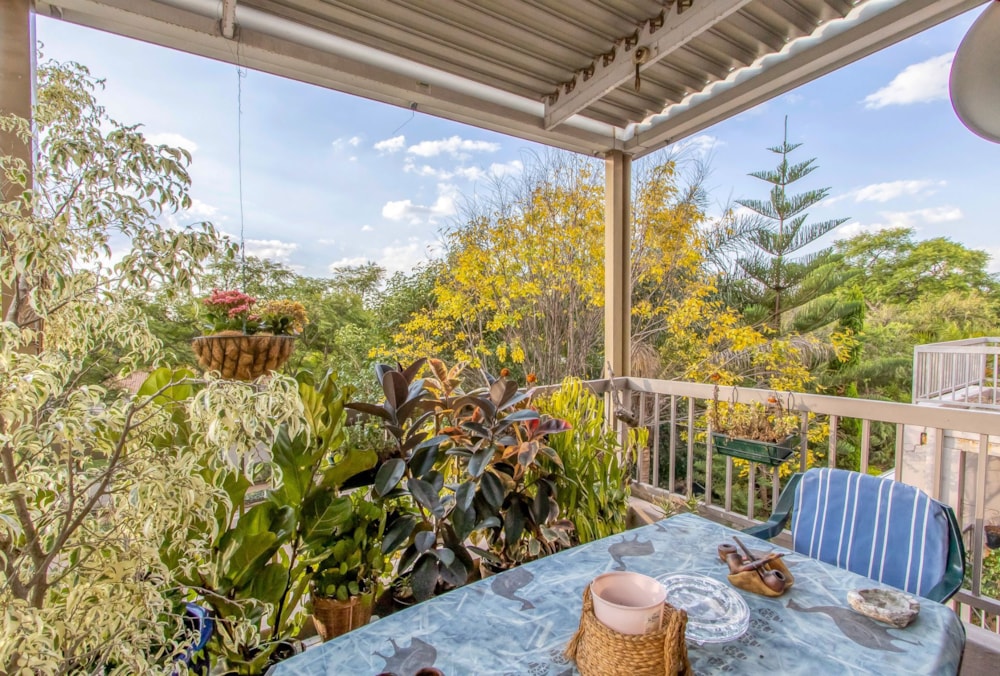 Apartment sold in Oaklands, Johannesburg - HP1698988 Apartment sold in Oaklands, Johannesburg - HP1698988