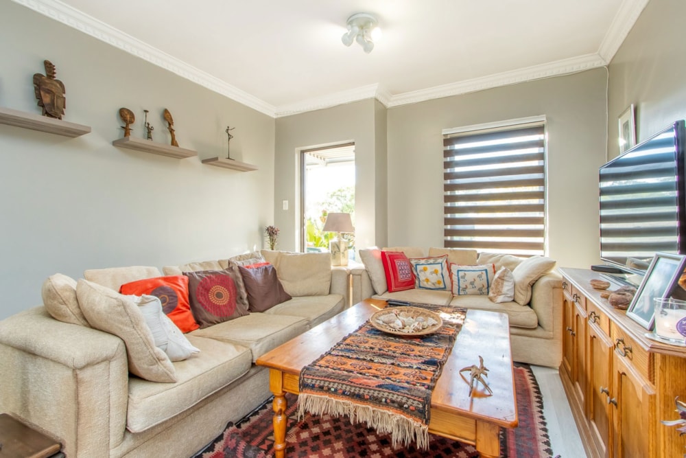 Apartment sold in Oaklands, Johannesburg - HP1698988 Apartment sold in Oaklands, Johannesburg - HP1698988