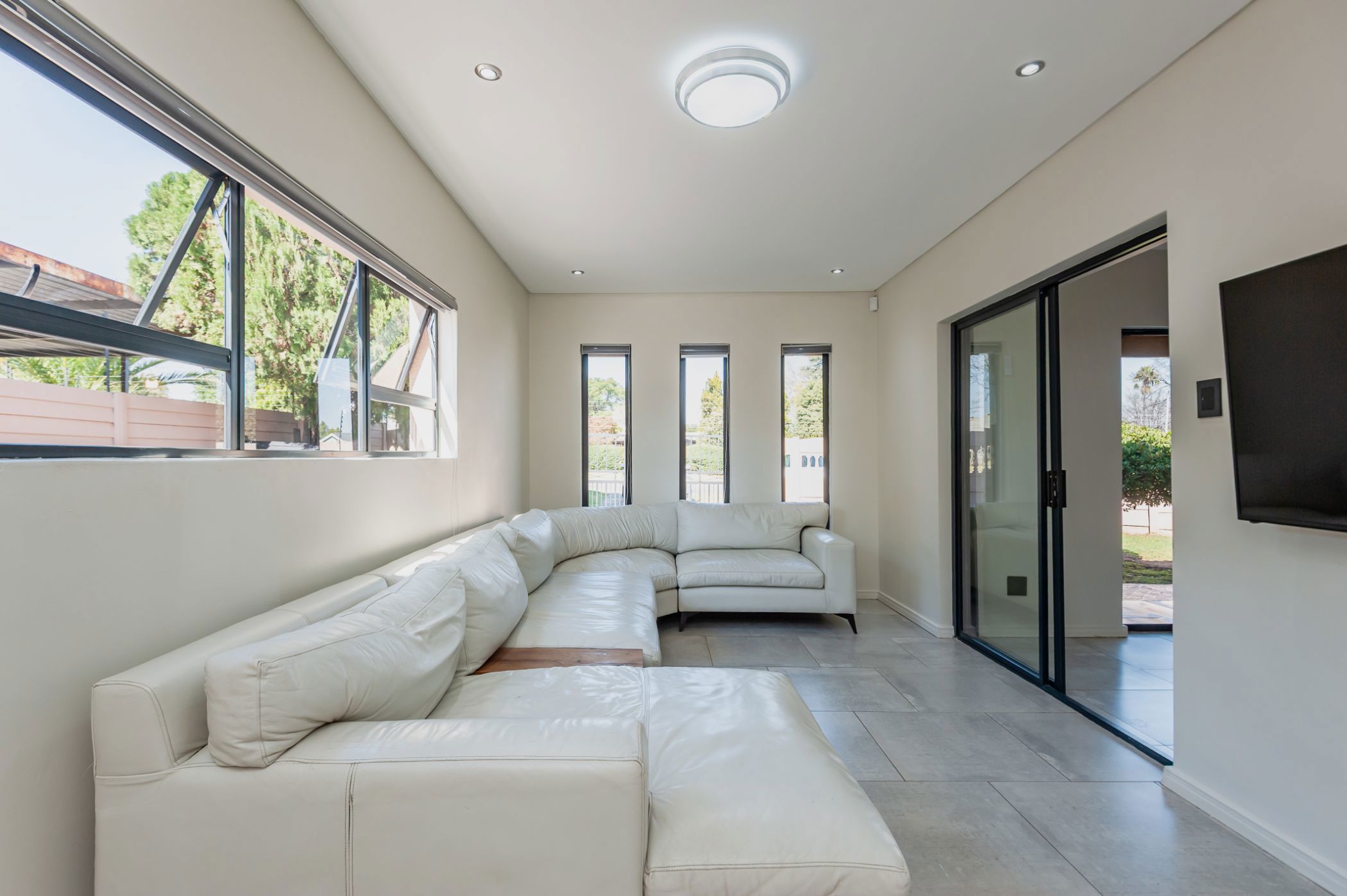 House sold in Brackendowns - 1GV1701977