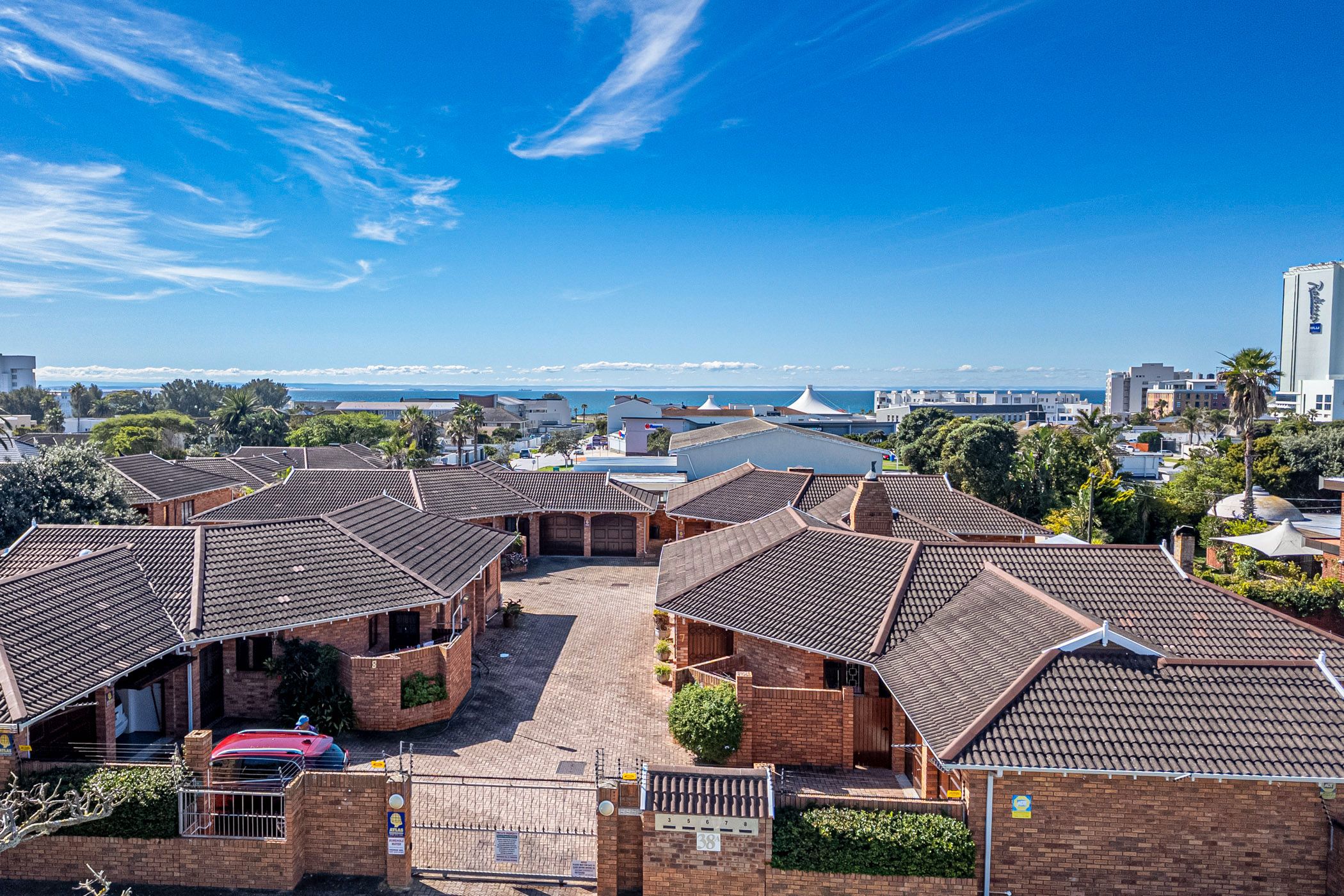 Townhouse sold in Summerstrand - 1PLZ1698877