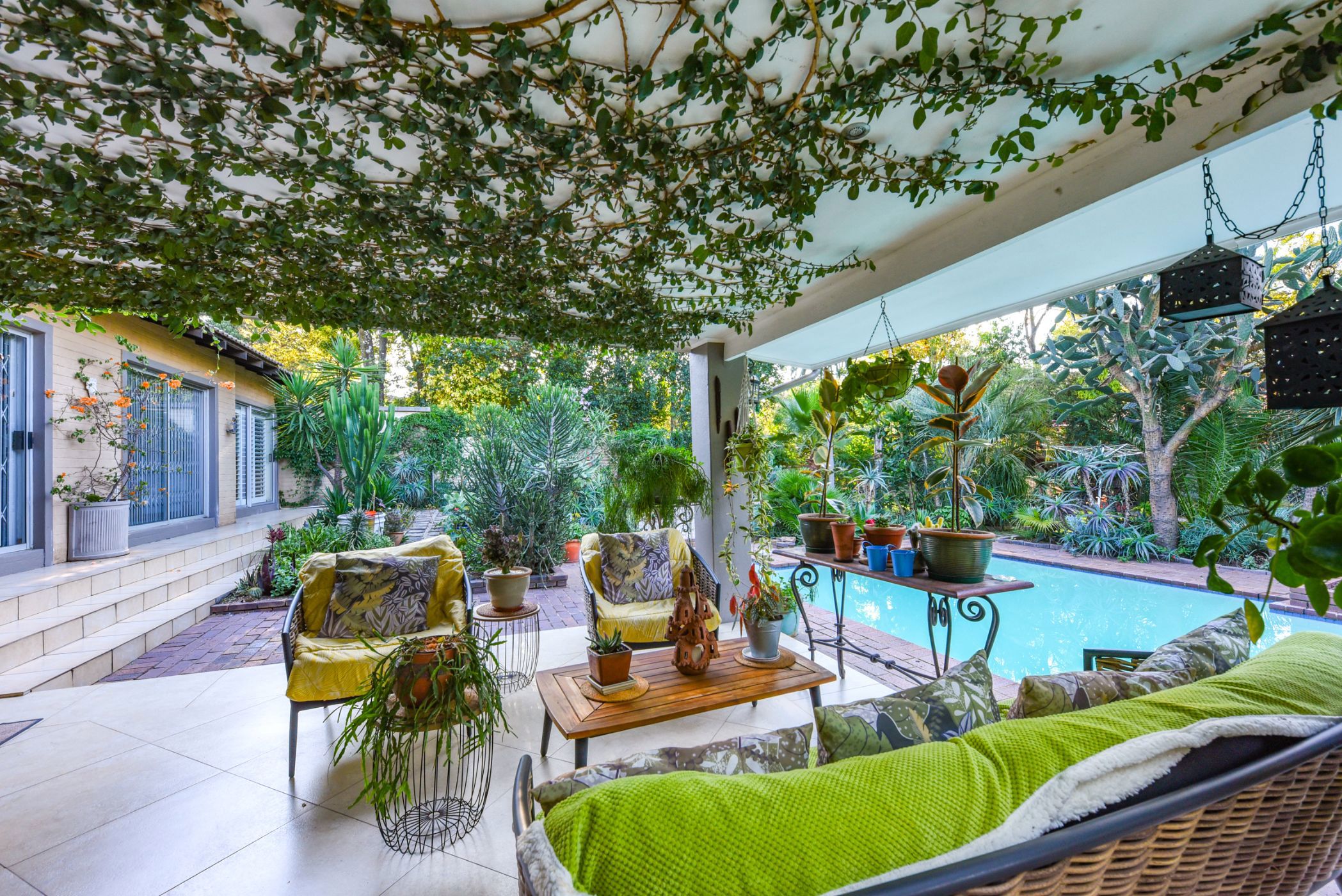 House for sale in Lonehill - FW1703127