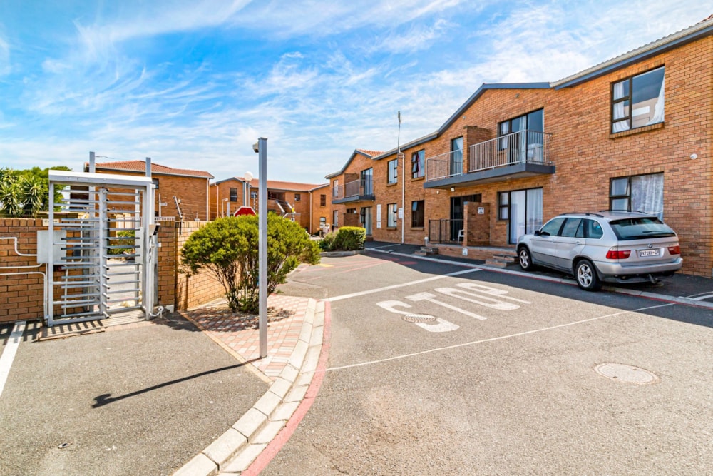 Apartment let in Sea Breeze - SWL1705922 Apartment let in Sea Breeze - SWL1705922