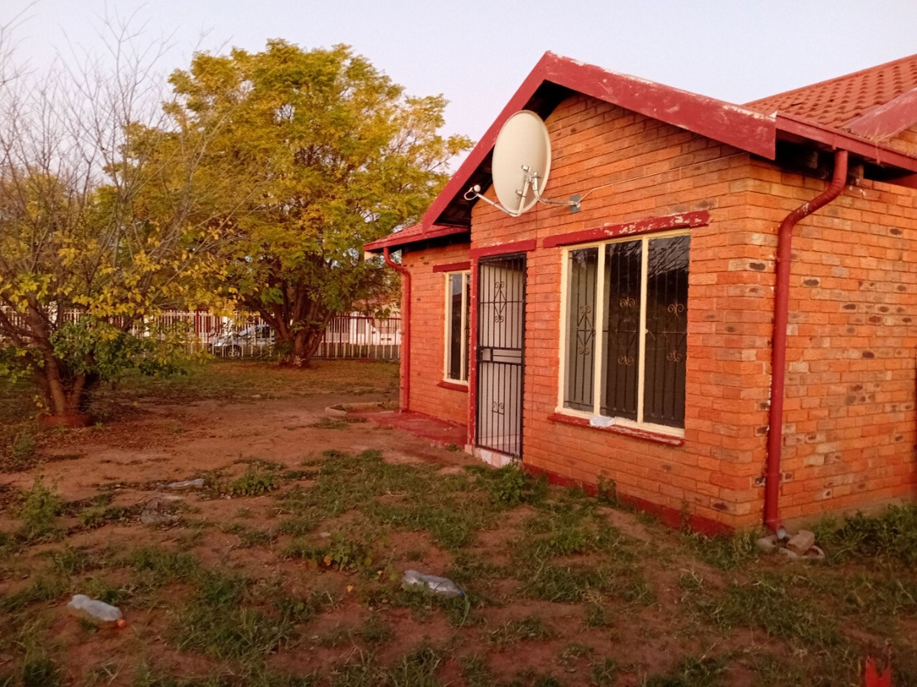 House for sale in Lourierpark - 1BX1713232