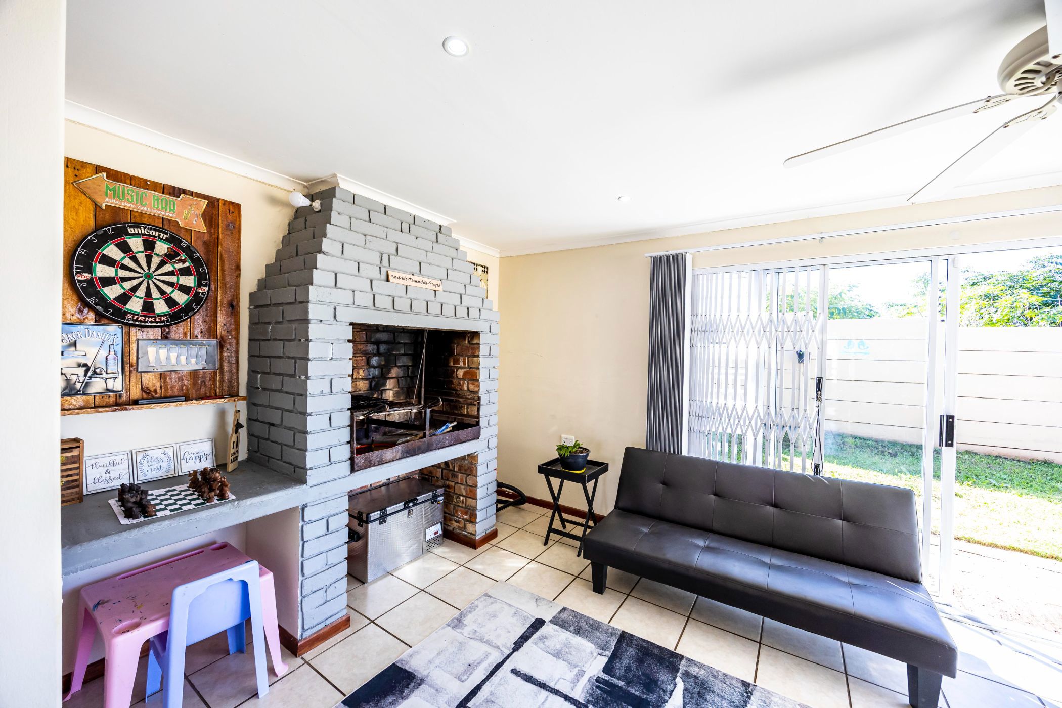 House for sale in Gonubie - 1EZ1694796