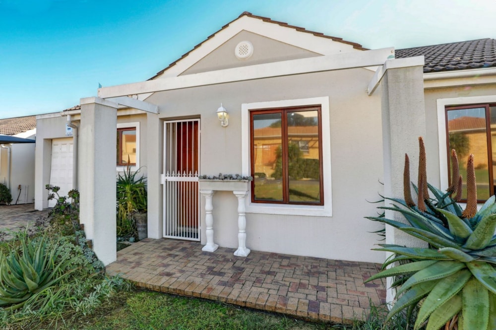 House to rent in Uitzicht, Durbanville - NSL1741503 House to rent in Uitzicht, Durbanville - NSL1741503