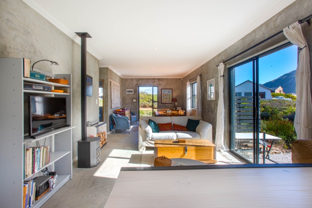 House sold in Bettys Bay - KN1699210 House sold in Bettys Bay - KN1699210