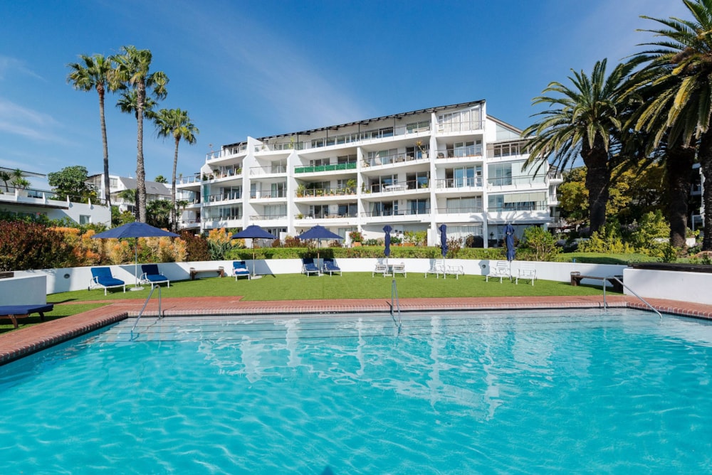 Apartment sold in Mouille Point - AS1701058