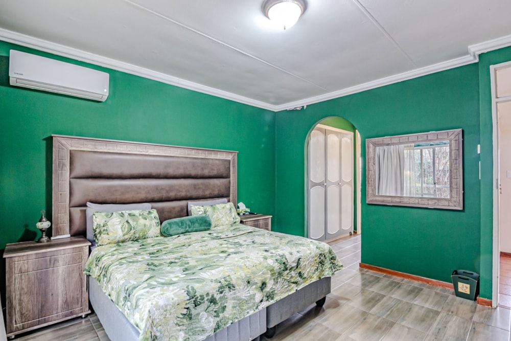 Townhouse for sale in La Montagne, Pretoria East - PT1700248 Townhouse for sale in La Montagne, Pretoria East - PT1700248