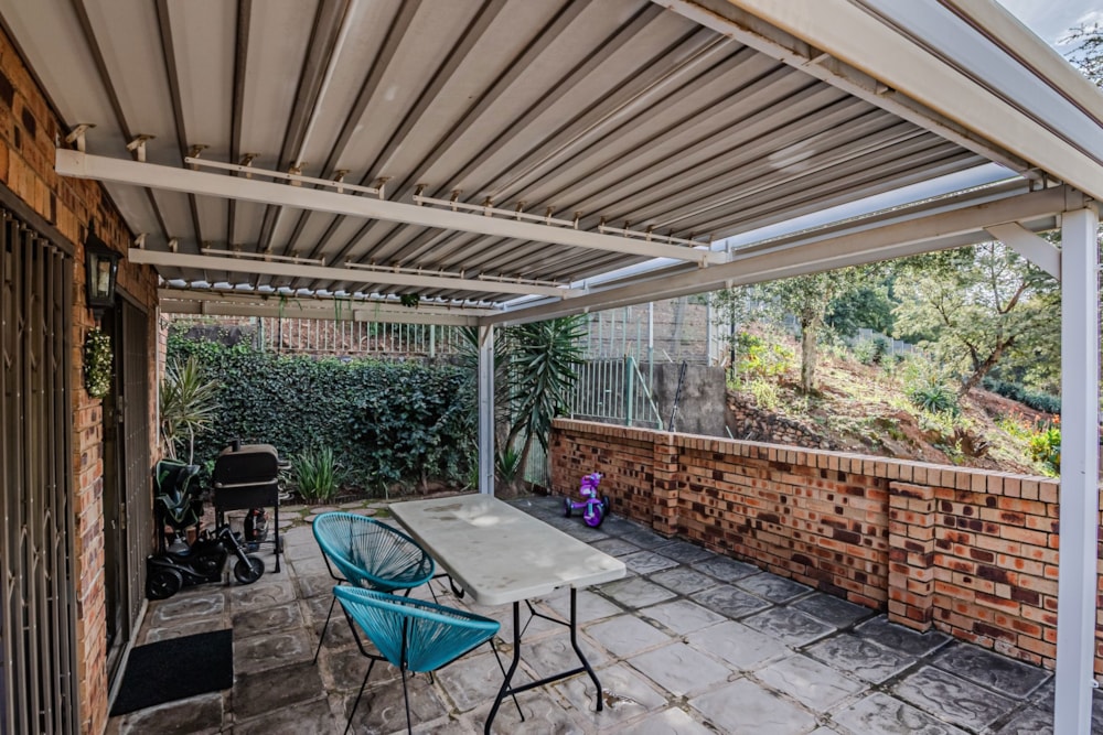 Townhouse for sale in La Montagne, Pretoria East - PT1700248 Townhouse for sale in La Montagne, Pretoria East - PT1700248