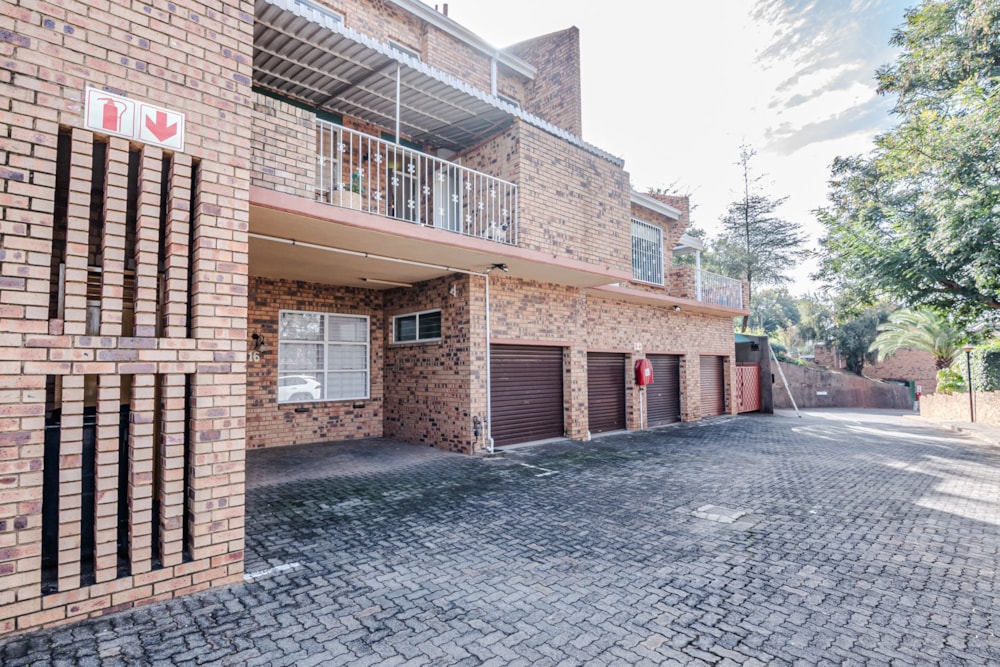 Townhouse for sale in La Montagne, Pretoria East - PT1700248