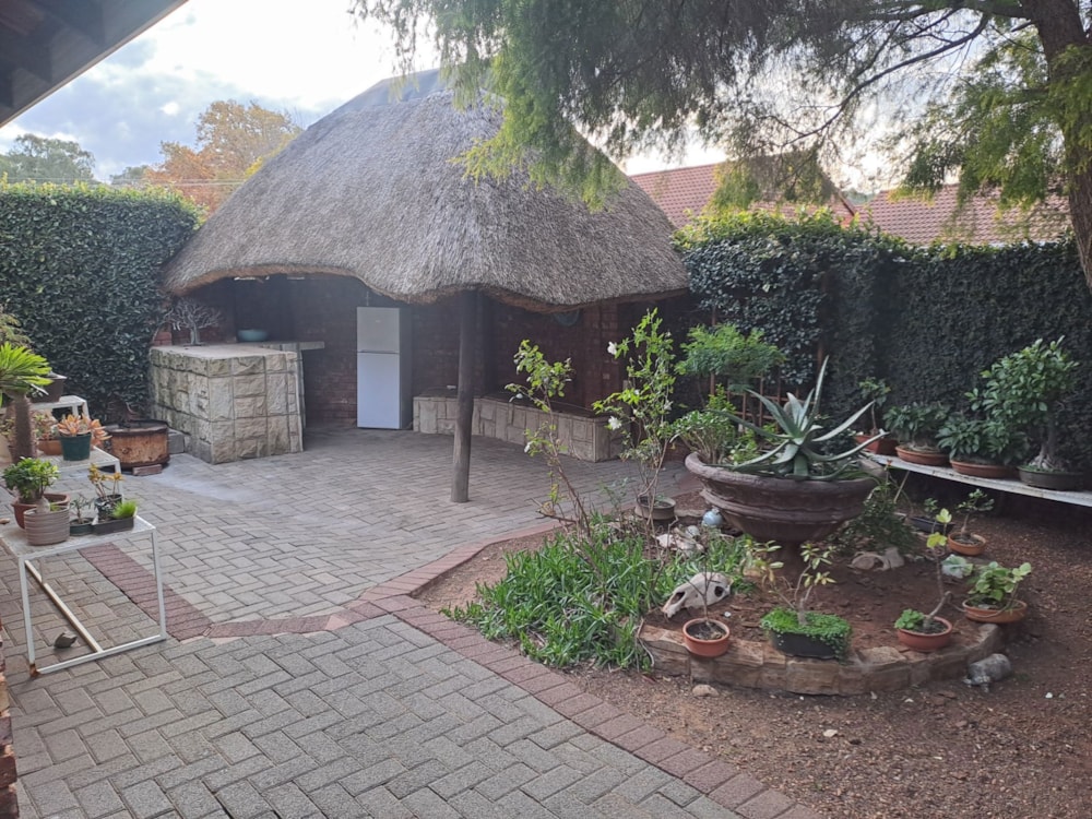 Townhouse for sale in Dan Pienaar - 1BX1701643