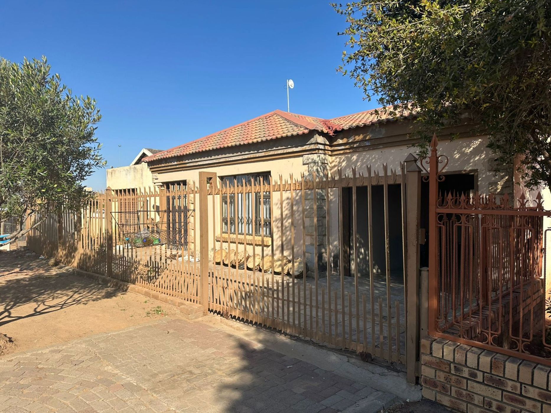 House for sale in Bloemanda - 1BX1700802