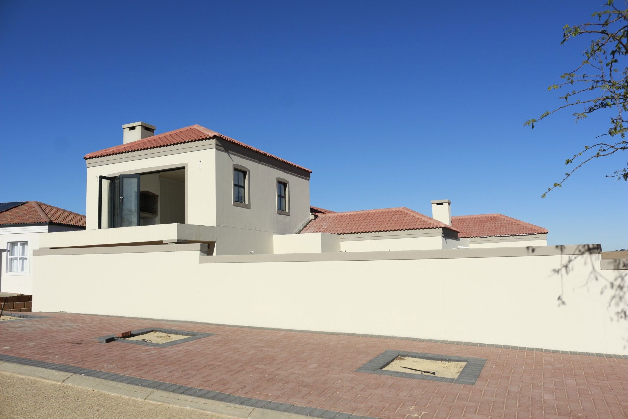 Multi-storey house to rent in Malmesbury - 1SJ1699380