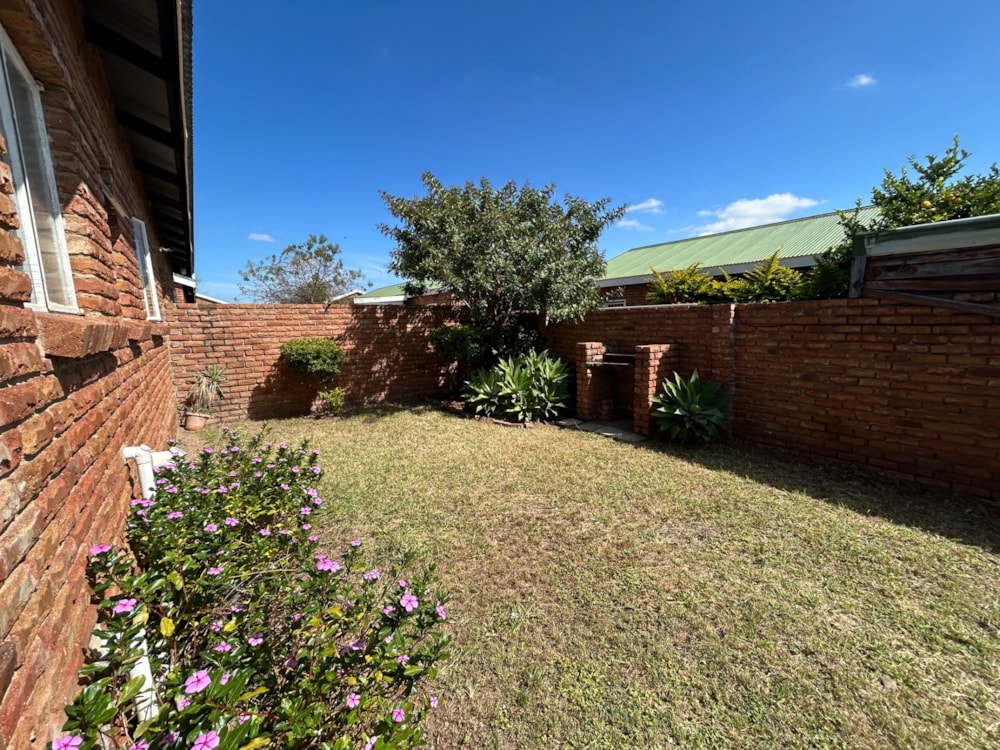 Townhouse for sale in Bendor Park - 1PS1701157