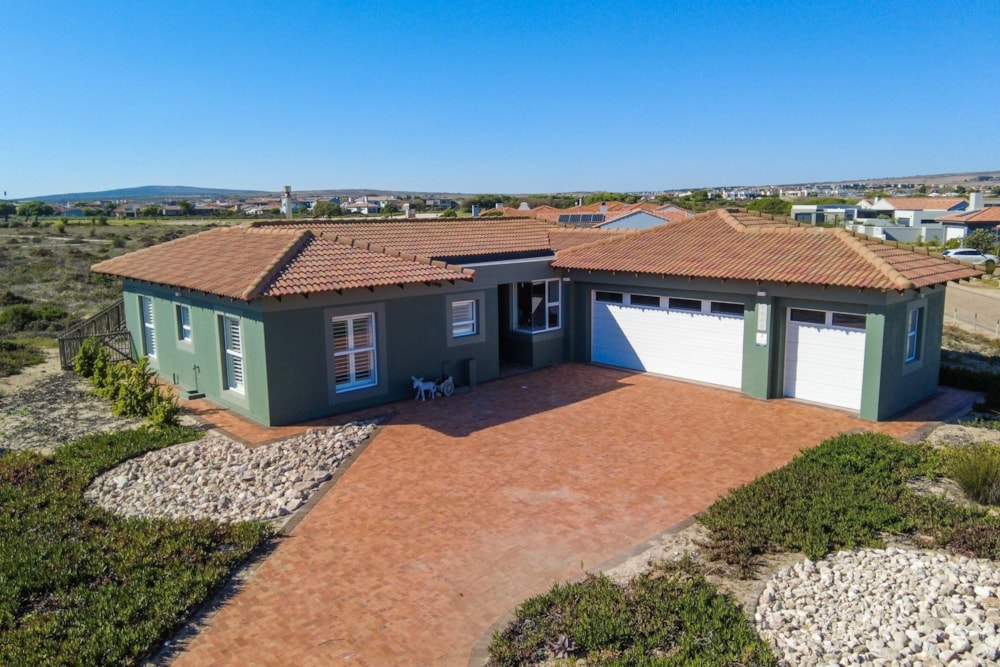 House for sale in Langebaan Country Estate - LA1701382 House for sale in Langebaan Country Estate - LA1701382