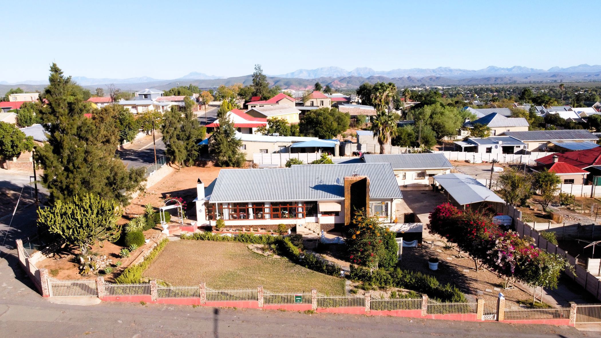 House for sale in Oudtshoorn Central - 1OU1700111