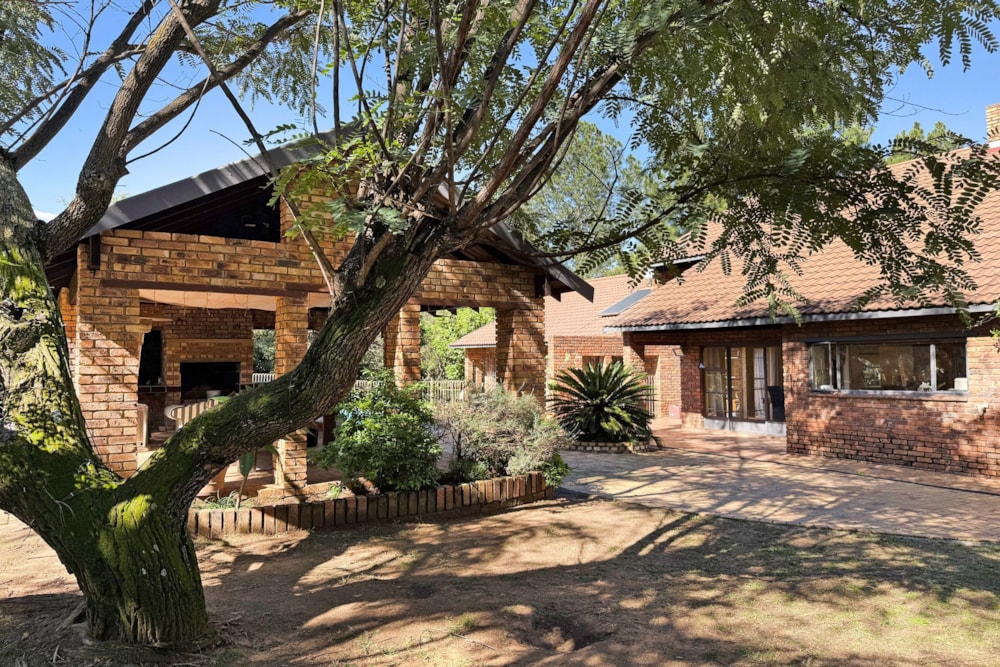 Double-storey house for sale in Kyalami AH - MR1699452