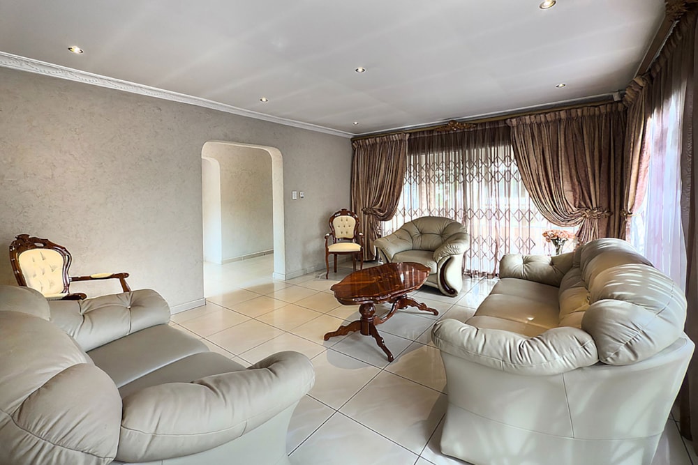 House for sale in Country View, Midrand - MR1699476 House for sale in Country View, Midrand - MR1699476