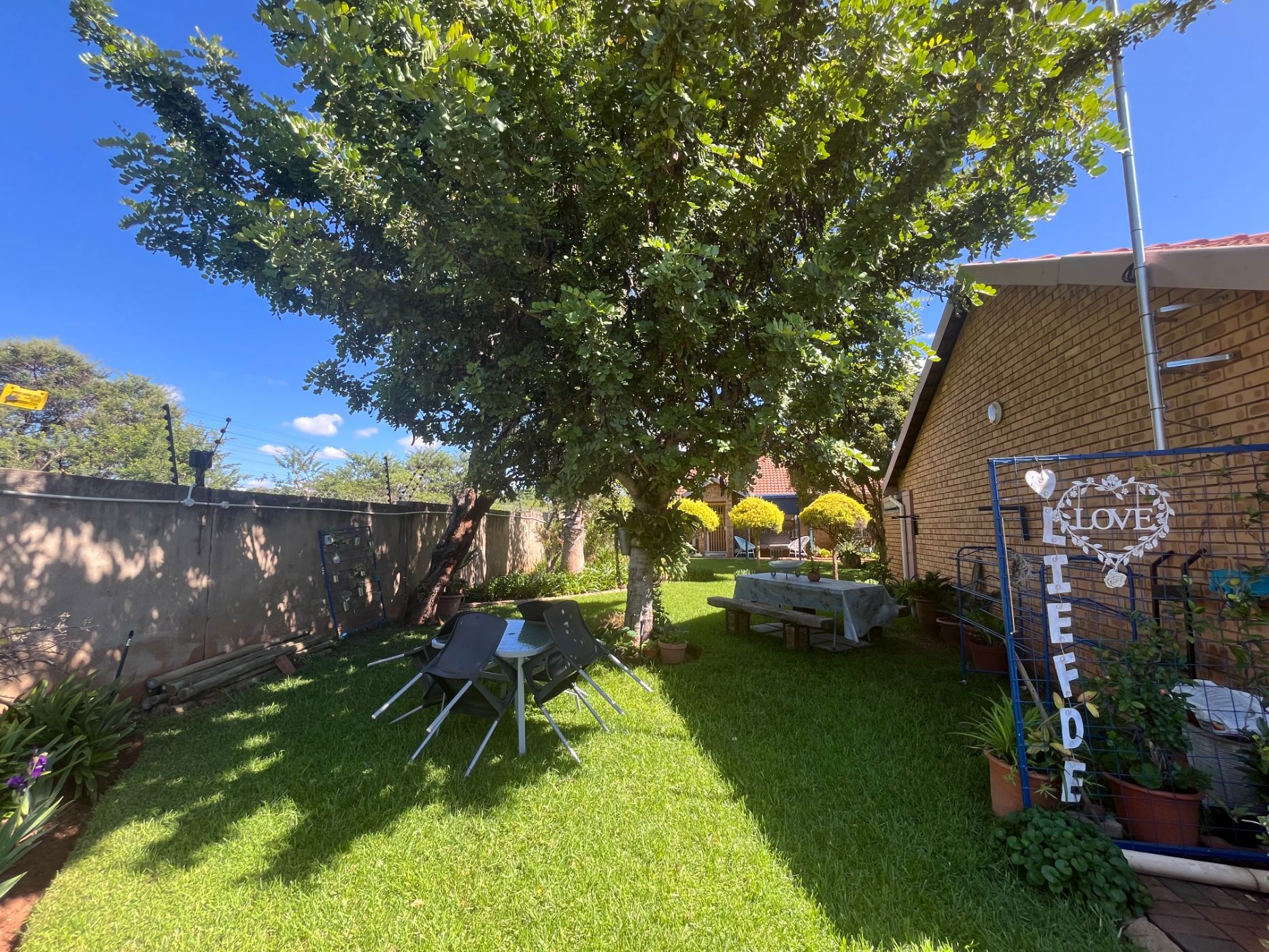 Townhouse for sale in Flora Park, Polokwane - 1PS1701842