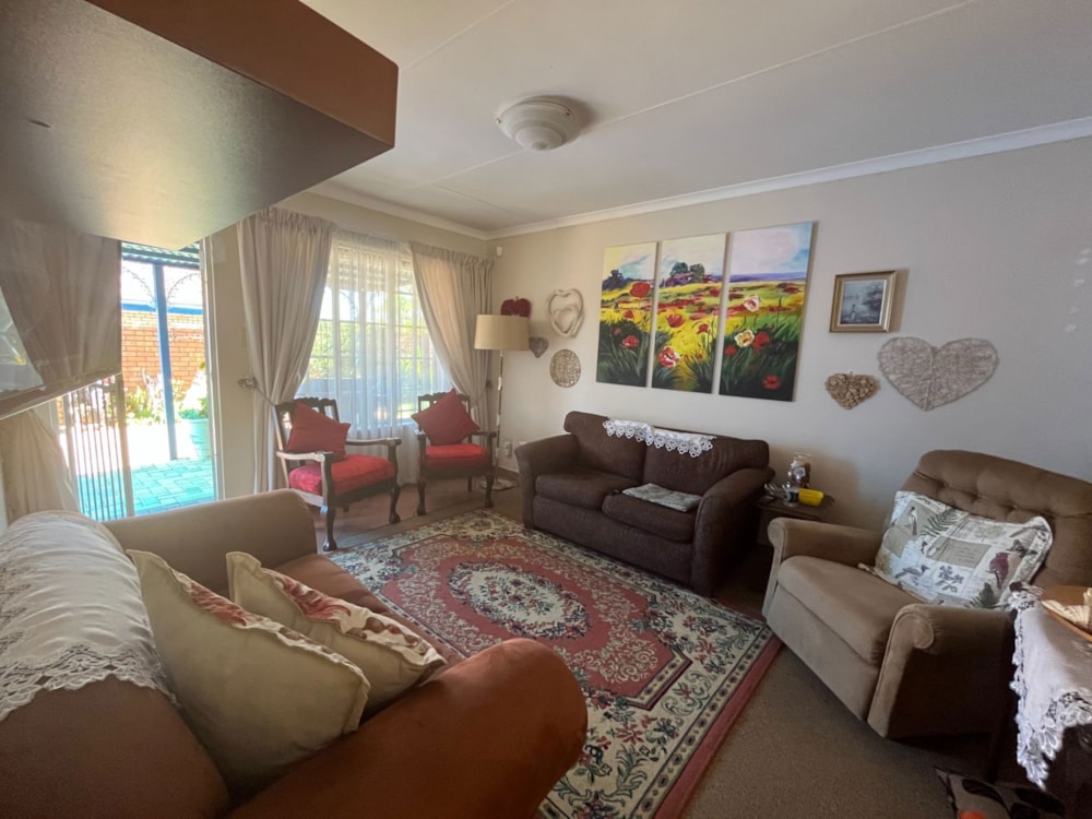 Townhouse for sale in Flora Park, Polokwane - 1PS1701842 Townhouse for sale in Flora Park, Polokwane - 1PS1701842