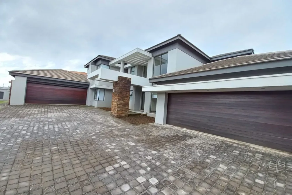 House for sale in Helderwyk Estate - 1BJ1702521 House for sale in Helderwyk Estate - 1BJ1702521