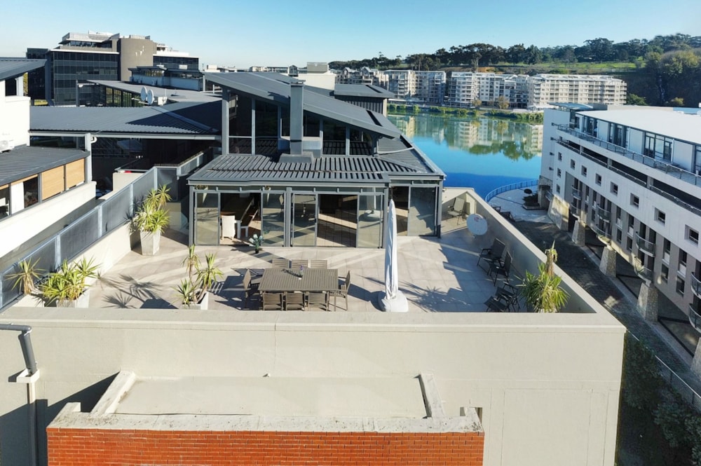 Penthouse apartment for sale in Tygervalley Waterfront - DBV1700532