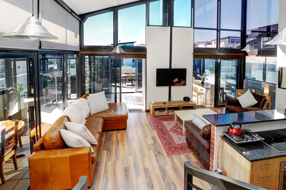 Penthouse apartment for sale in Tygervalley Waterfront - DBV1700532