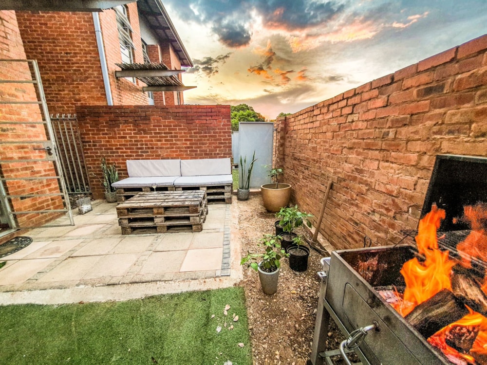 Townhouse for sale in Die Wilgers - PT1721787 Townhouse for sale in Die Wilgers - PT1721787