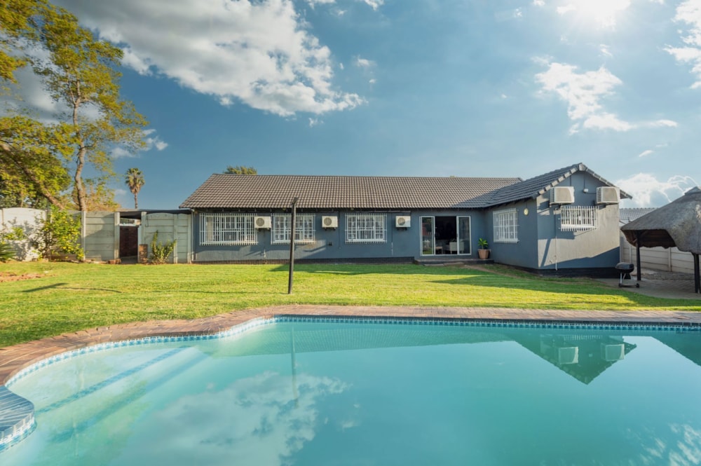 House for sale in Brackendowns - 1GV1700470