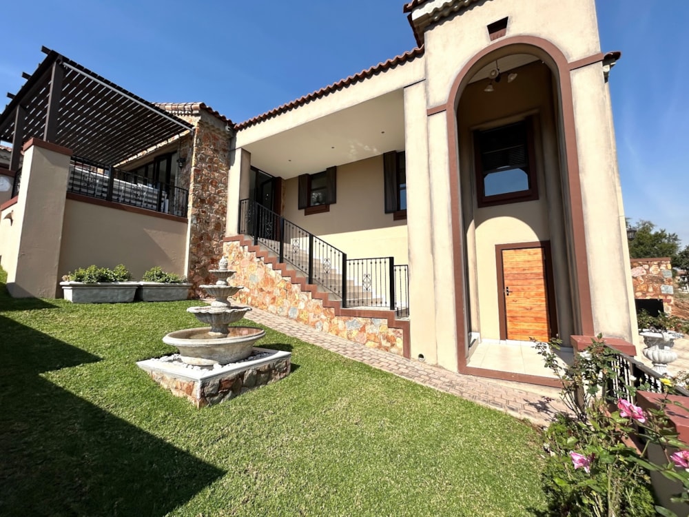 House for sale in Estate D Afrique - 1HR1701412