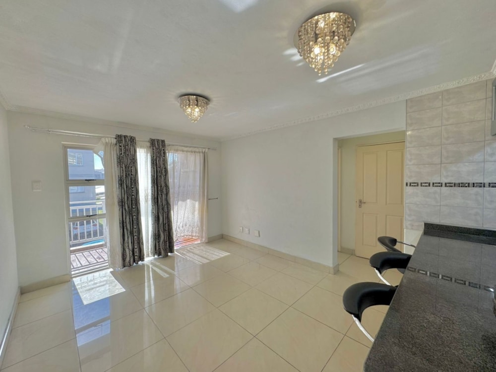 Apartment for sale in North Beach Durban - 1DA1702139 Apartment for sale in North Beach Durban - 1DA1702139