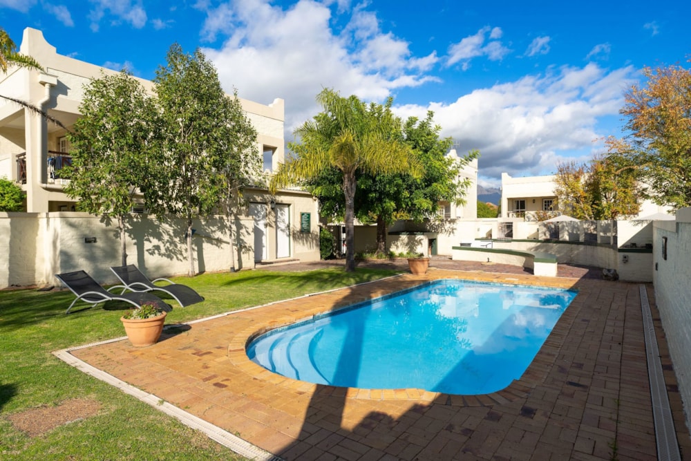 Apartment sold in Onder Papegaaiberg - ST1701280 Apartment sold in Onder Papegaaiberg - ST1701280