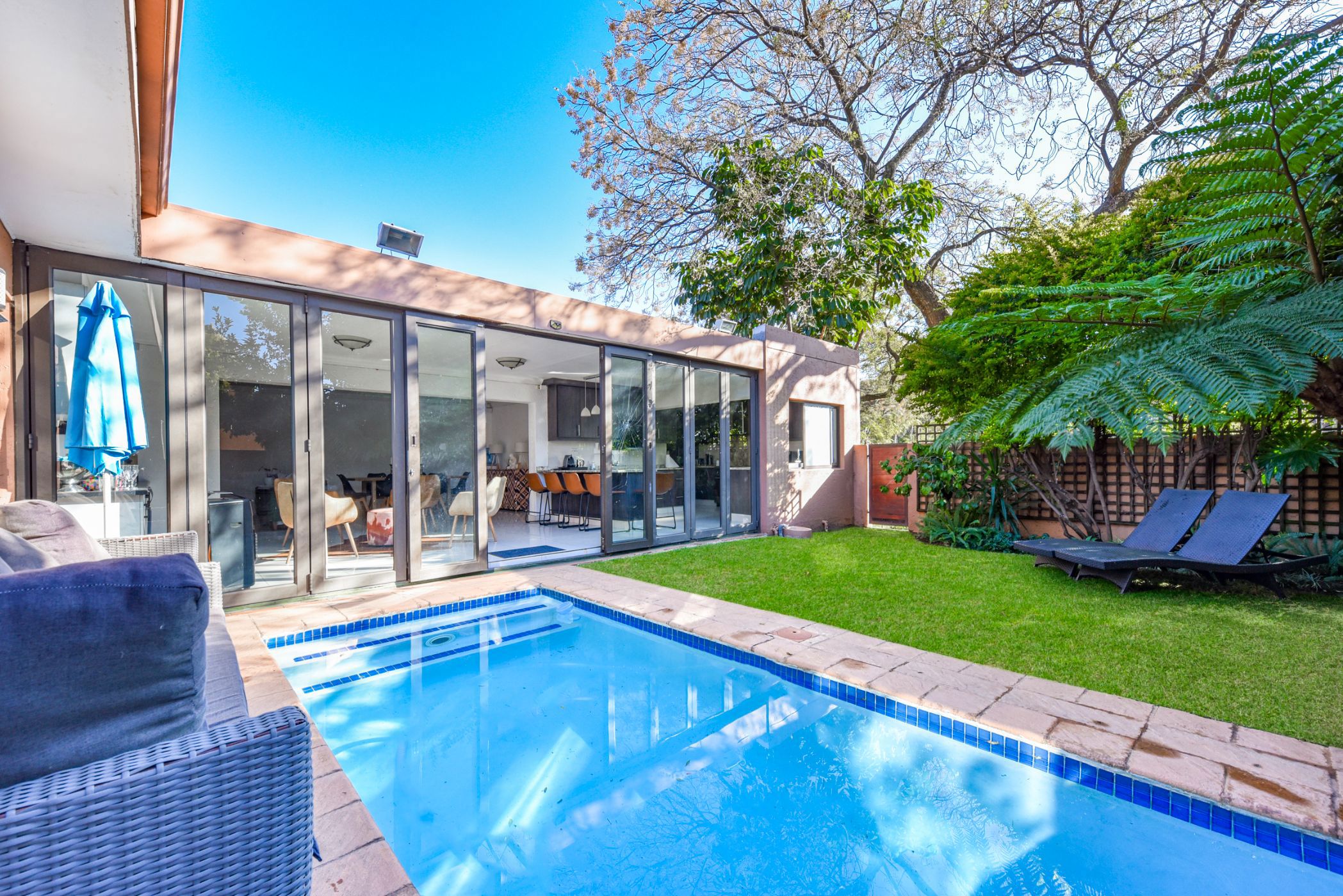 Cluster for sale in Paulshof - FW1701751