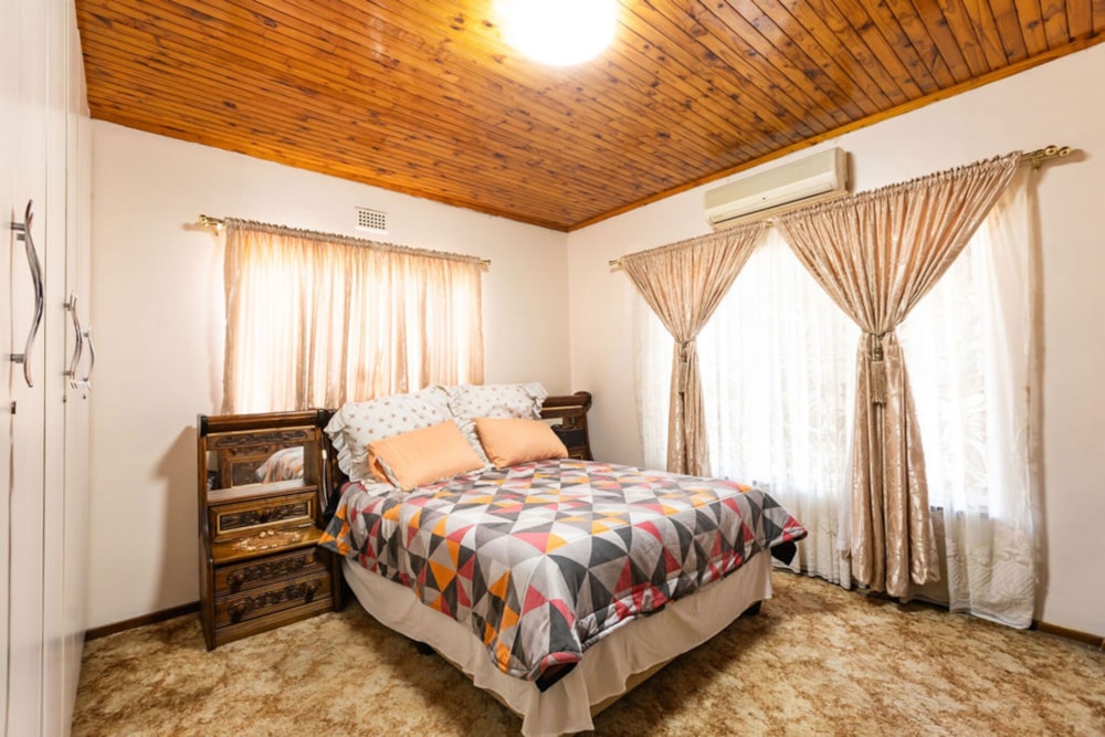 House for sale in Lennoxton - 1NW1701577 House for sale in Lennoxton - 1NW1701577