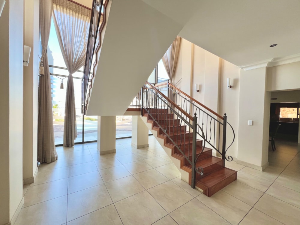 Security estate home for sale in Aquavista Mountain Estate - PRN1700725