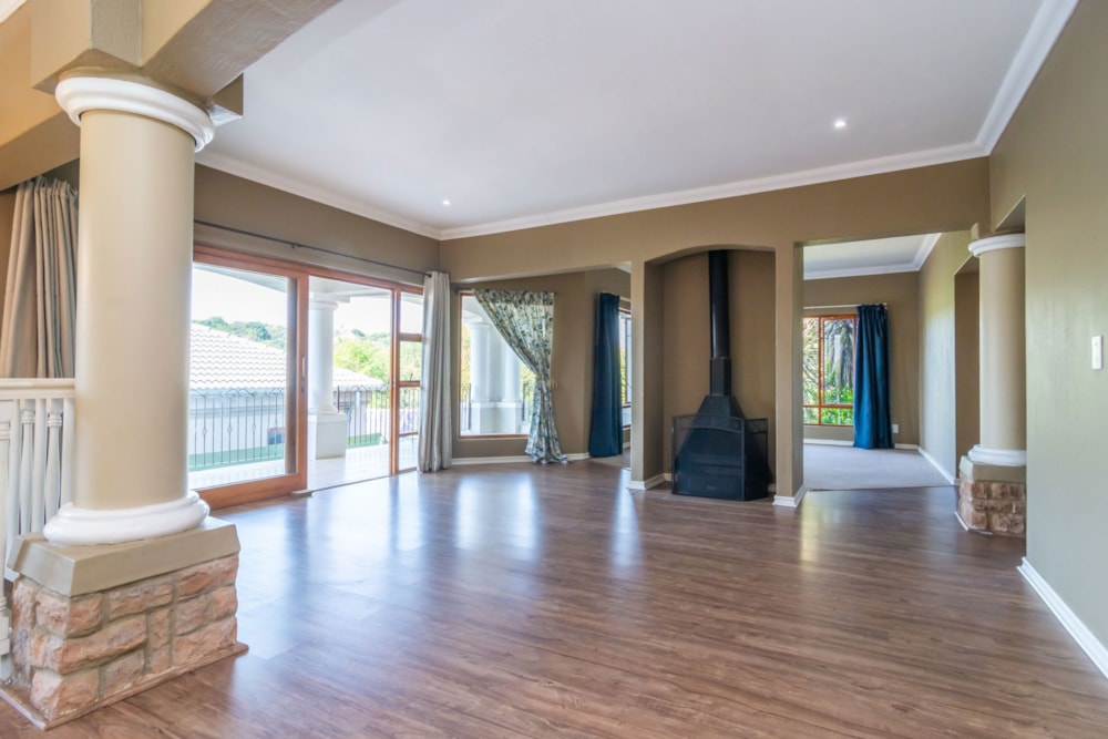 Security estate home let in Featherbrooke Estate - 1KR1701049 Security estate home let in Featherbrooke Estate - 1KR1701049