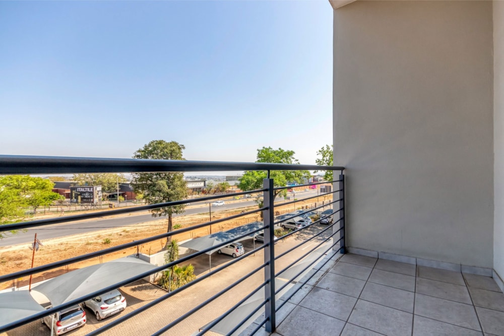 Apartment for sale in North Riding - FW1700995 Apartment for sale in North Riding - FW1700995