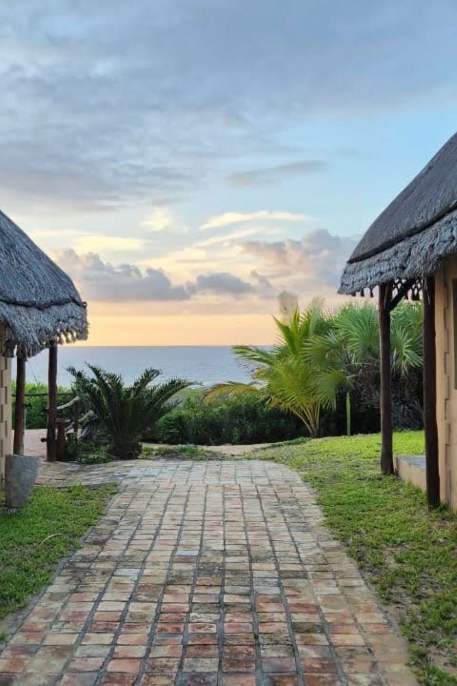 Beach bungalow for sale in Inharrime, Mozambique - 3MQ1689120