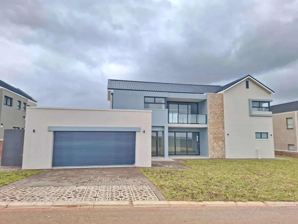 Double-storey house let in Renosterbos Estate - 1MB1733223