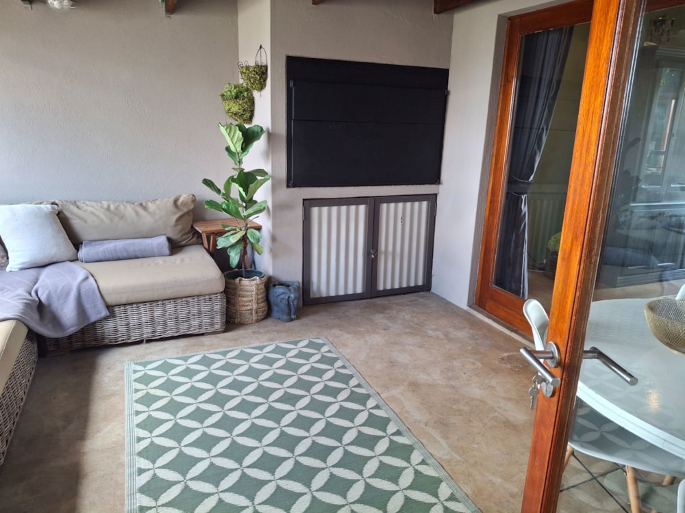 House for sale in Golden Acres - 1TA1701152