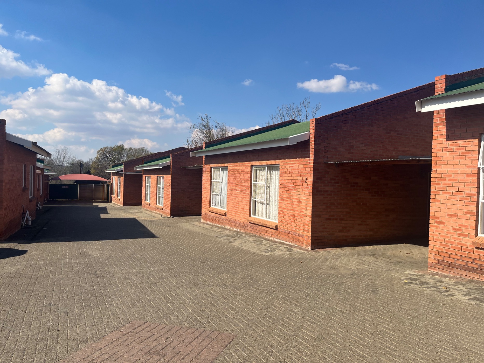 Apartment for sale in Morelig - 1BTH1702264