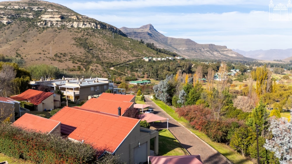 Townhouse for sale in Clarens - 1CS1752134 Townhouse for sale in Clarens - 1CS1752134