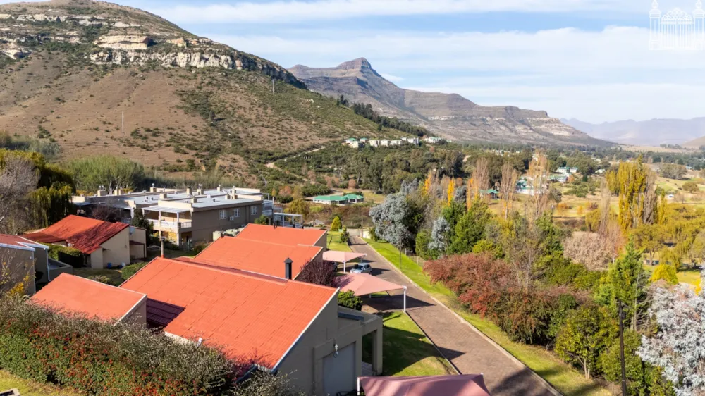 Townhouse for sale in Clarens - 1CS1752134 Townhouse for sale in Clarens - 1CS1752134