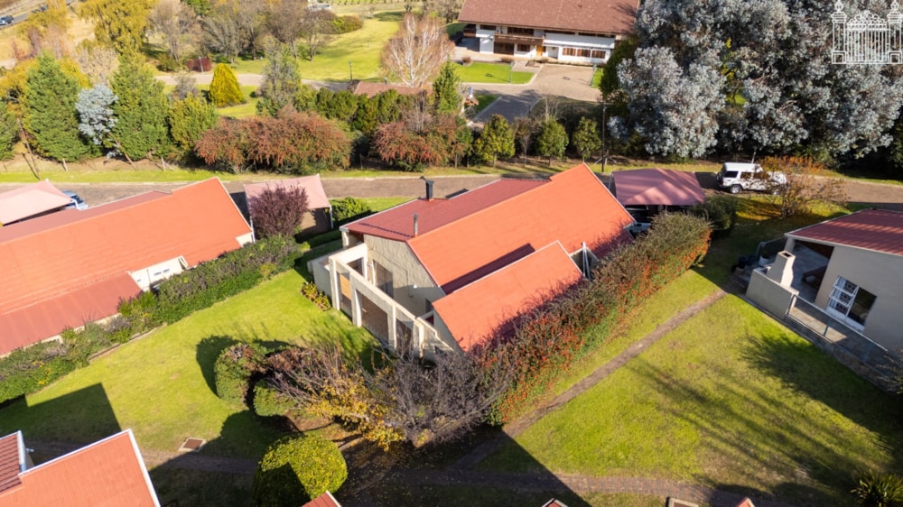 Townhouse for sale in Clarens - 1CS1752134 Townhouse for sale in Clarens - 1CS1752134